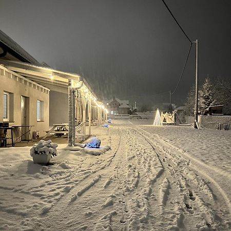Domki Caloroczne Jesionowscy Bad Kudowa Exterior foto